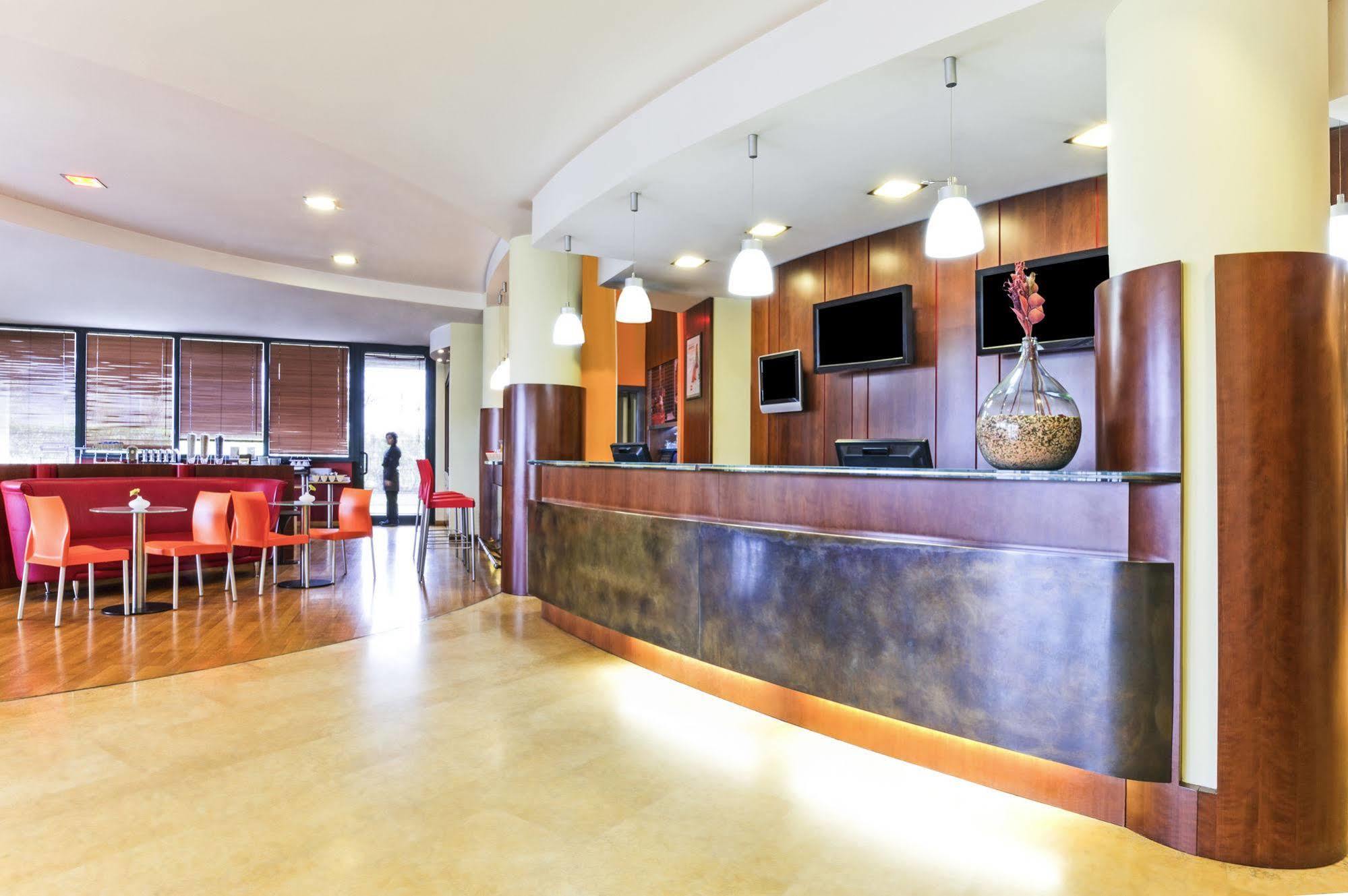 Hotel Ibis Firenze Prato Est Campi Bisenzio Luaran gambar